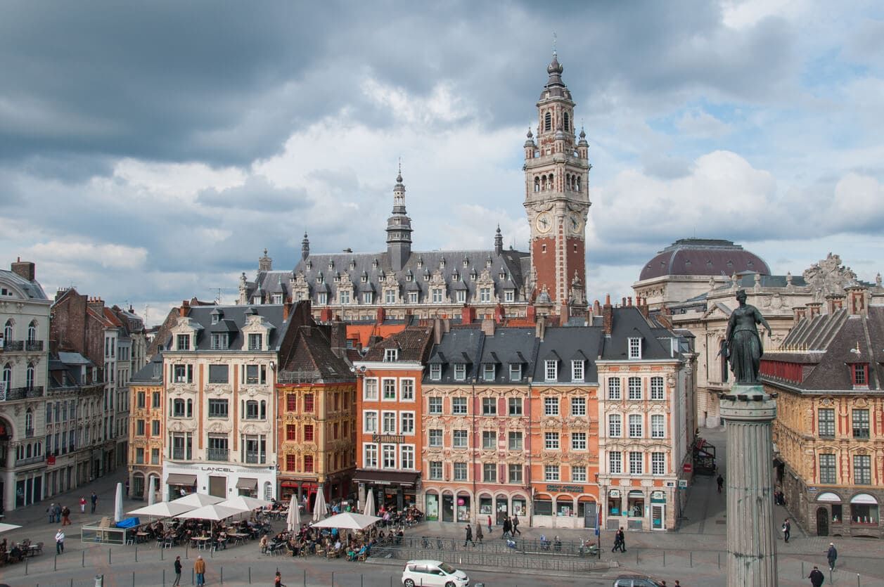 How do you prepare for a move to Lille?